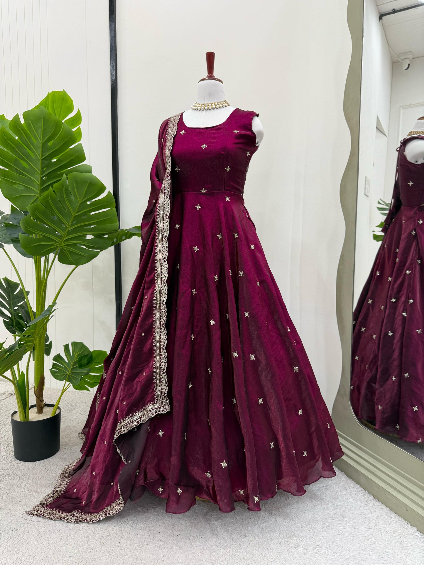 New Beautiful Fastival Specially Anarkali Gown