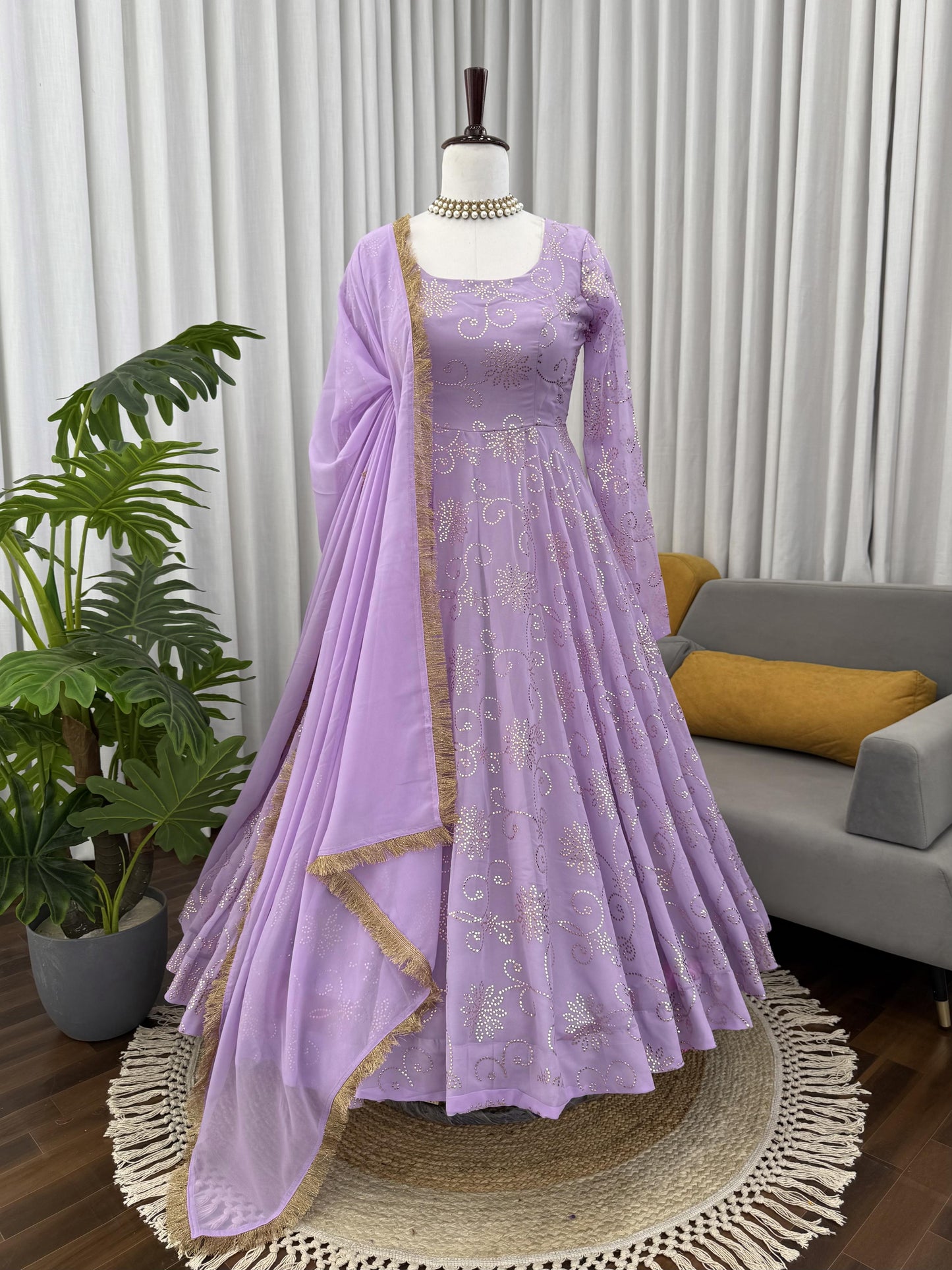 New Beautiful Heavy Anarkali Suit
