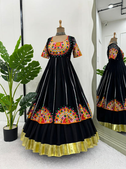 Navratri Special Handword Work Designe Black Lehngha choli