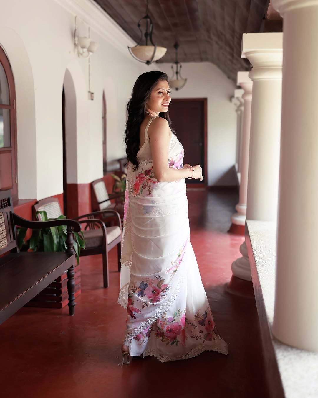New Beautiful White Color Georgette Saree