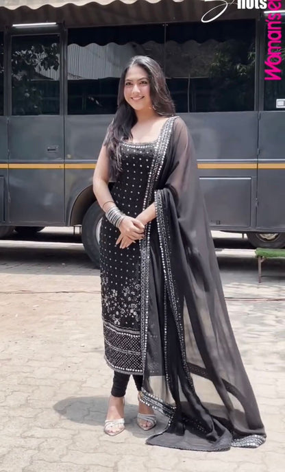 New Beautiful  Patiyala Style Suit With Dupatta