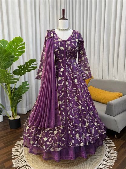 Beautiful Wedding Anarkali Gown Suit