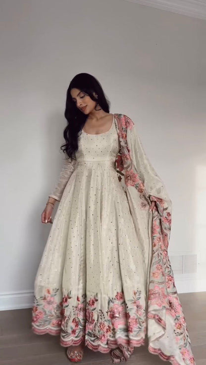 Most elegance Designer Chinnon Anarkali Suit Set