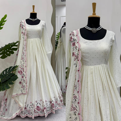 Most elegance Designer Chinnon Anarkali Suit Set